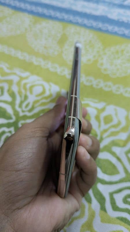 pixel 7 pro 12/128, slightly used, great condition 1