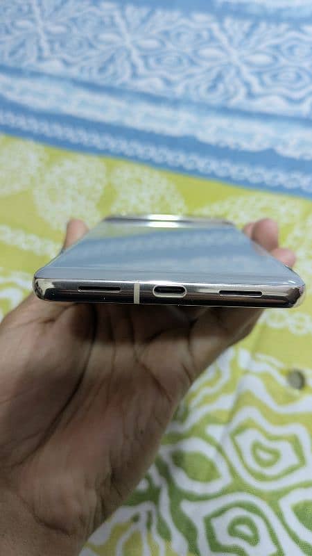 pixel 7 pro 12/128, slightly used, great condition 8