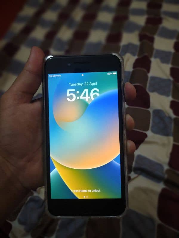 iPhone 8 Plus 1