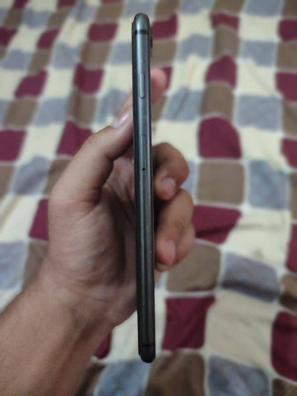 iPhone 8 Plus 3
