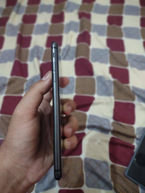 iPhone 8 Plus 5