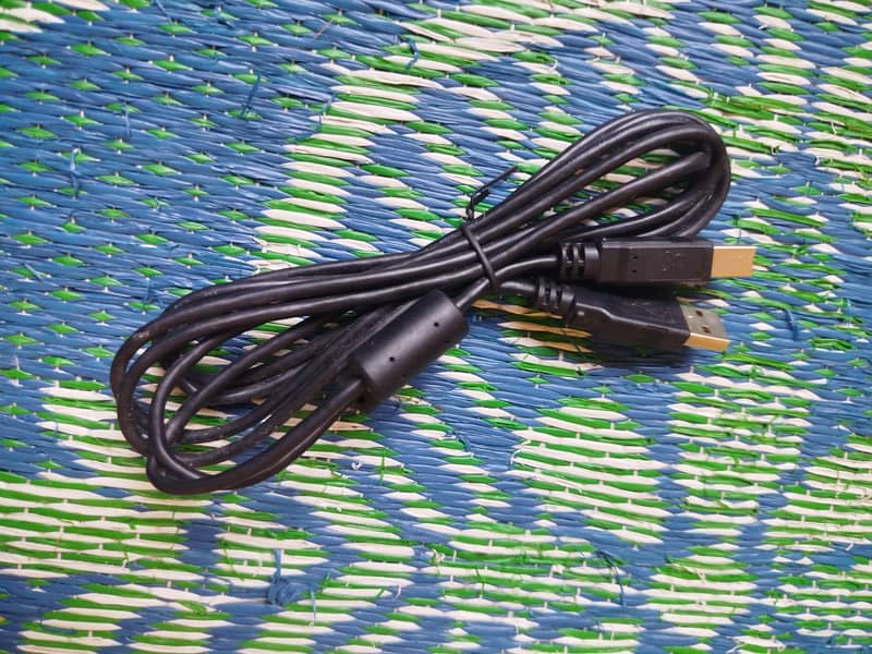 Universal Serial Bus Cable 0