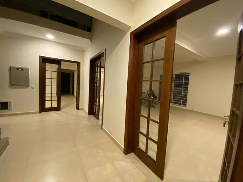 500 Sq Yd Bahria Paradise Villa (Precinct 51) With Key Ready for Possession! 3