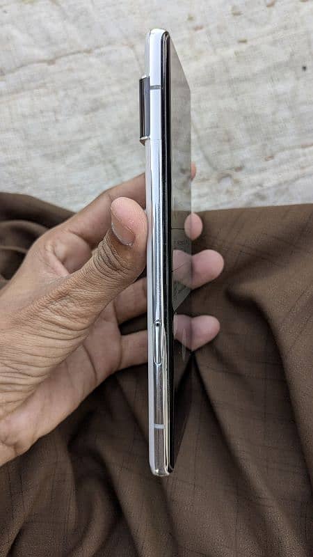 Google pixel 6pro 4