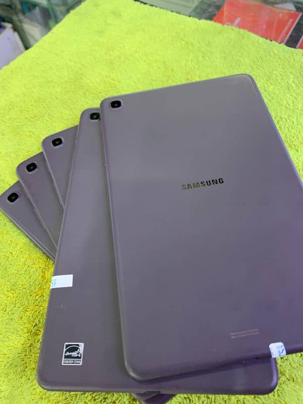 Samsung Tab A 2020  Tab A7 Lite 1