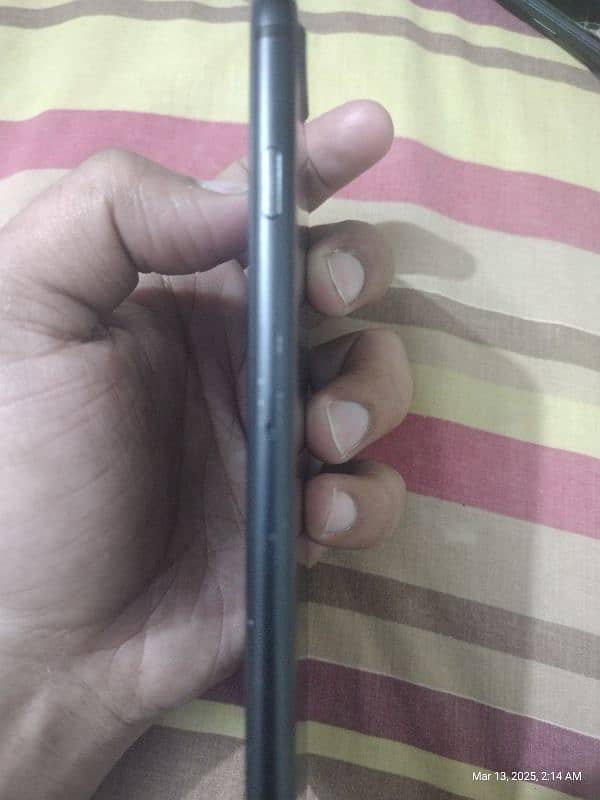 iphone 7 plus 128 gb with charger 3