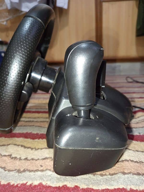 gxt288 racing wheel vibration effect and pedal and gear shifter includ 1