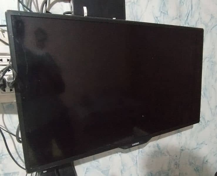 samsung 32 inch lcd 1