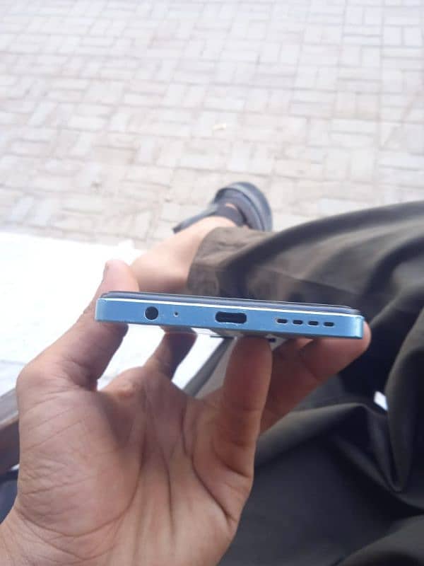 infinix hot 30 8gb . 128 2