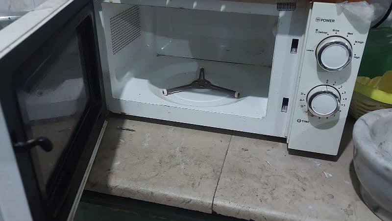 Elliptical, Portable 1 ton Ac, microwave, Beater, heater, Fan 7