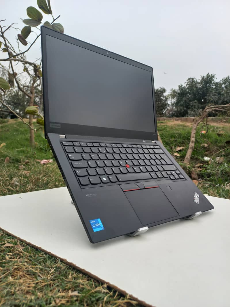 Lenovo P14s Core i7 11th gen | 4GB Nvidia Card | Laptop 7