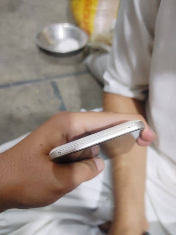 Lgv60 10 by 10 all ok dual sim pta 3