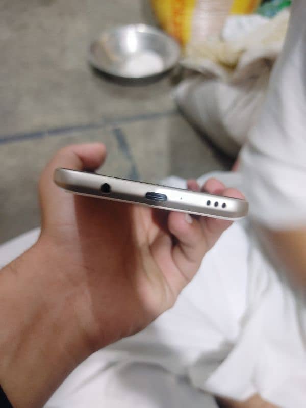 Lgv60 10 by 10 all ok dual sim pta 5