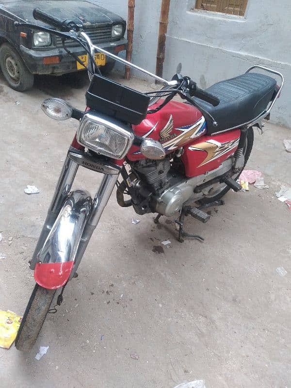 Honda 125cc Red color Karachi number model 2020 7