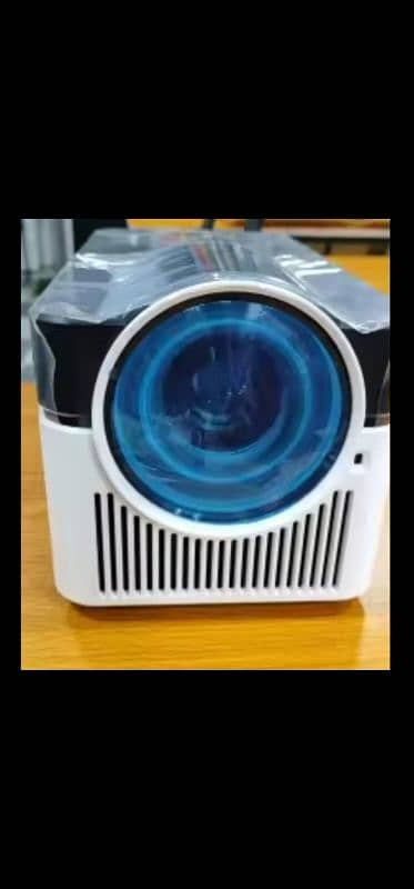 Hd projector 4k multimedia projector | Mini Projector screen 4K 7