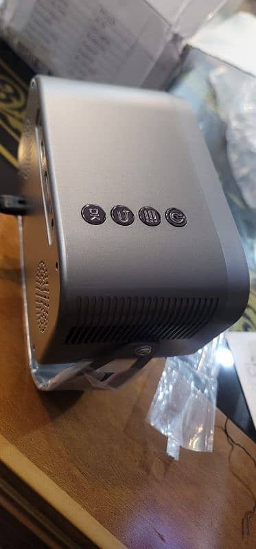 Hd projector 4k multimedia projector | Mini Projector screen 4K 9