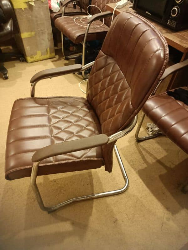 4 chair only 2