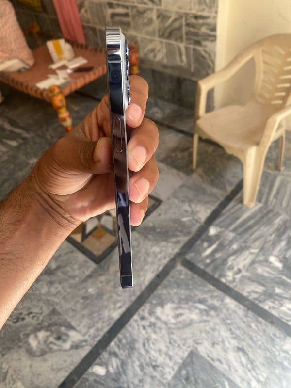 iPhone 13 Pro max (PTA Approved) 128 gb 4