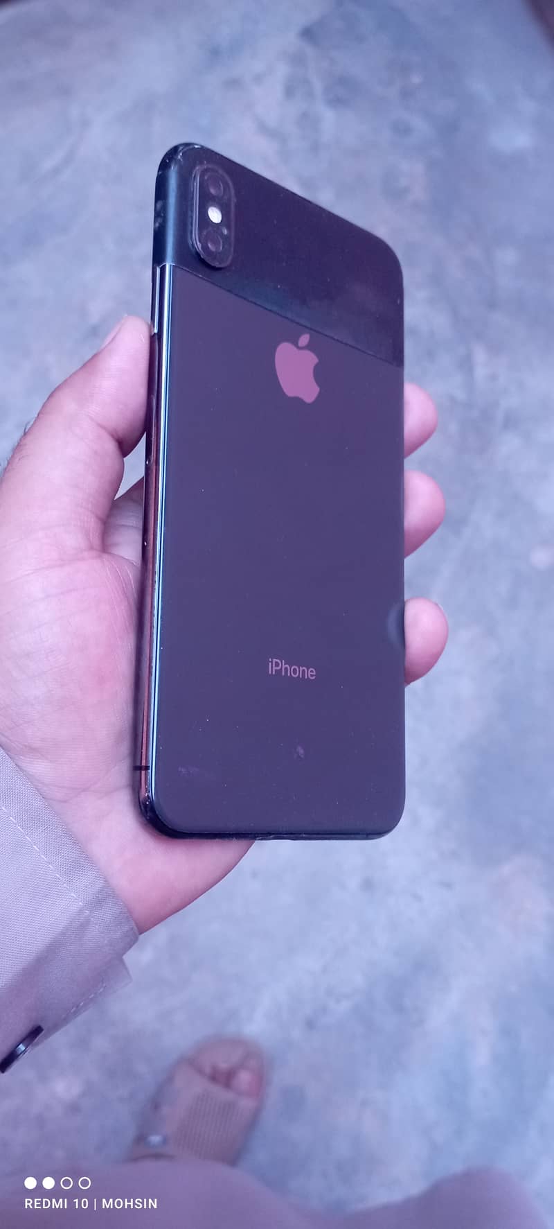 Apple iPhone XS Max 3
