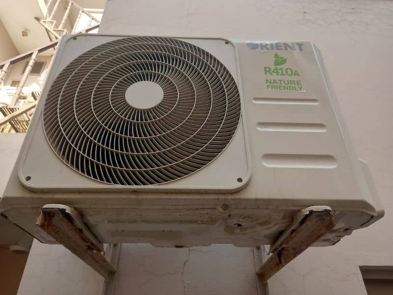 Orient Split AC. non- inverter. . model 2022. condition 10/10 2