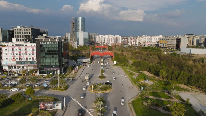 4 Kanal Near To Developed Plot For Sale In Block-D Gulberg Greens Islamabad 2