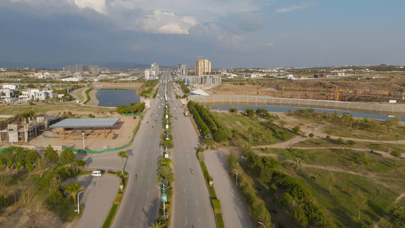 4 Kanal Near To Developed Plot For Sale In Block-D Gulberg Greens Islamabad 3