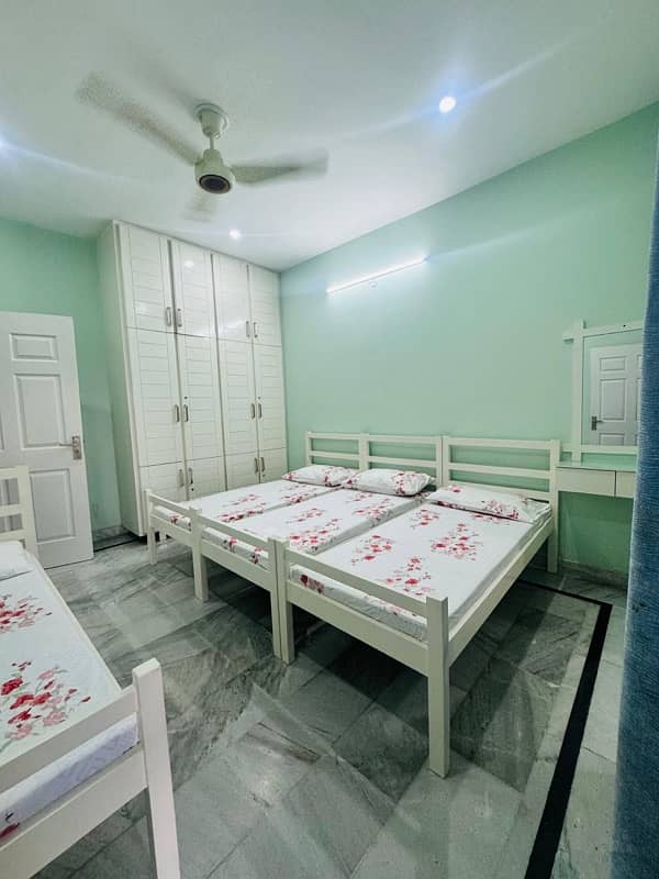 roommate girls hostel 7