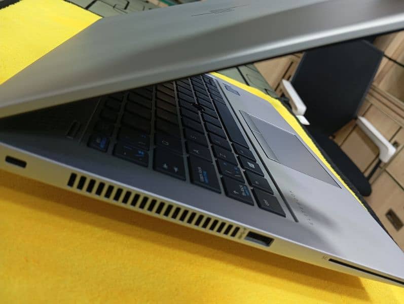 Hp Elitebook 830G6 core i7 8th generation 16GB ram 256gb ssd 4