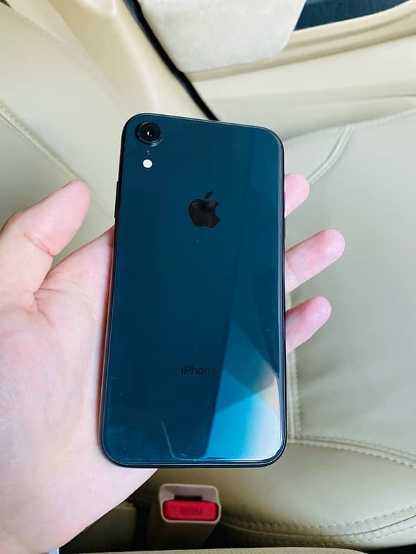 iPhone XR 64GB Black – 10/10 Condition For Sale 0
