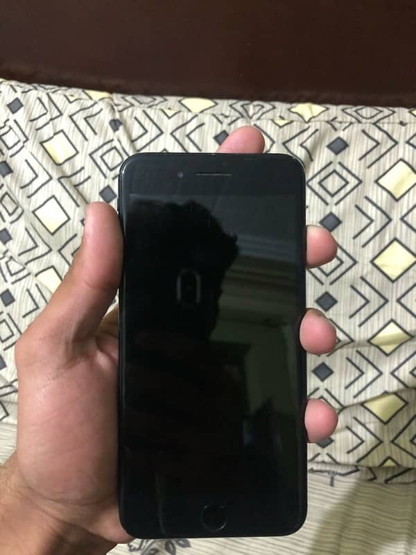 Apple iPhone 7+ 5