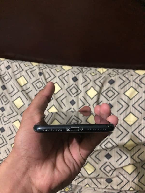 Apple iPhone 7+ 6