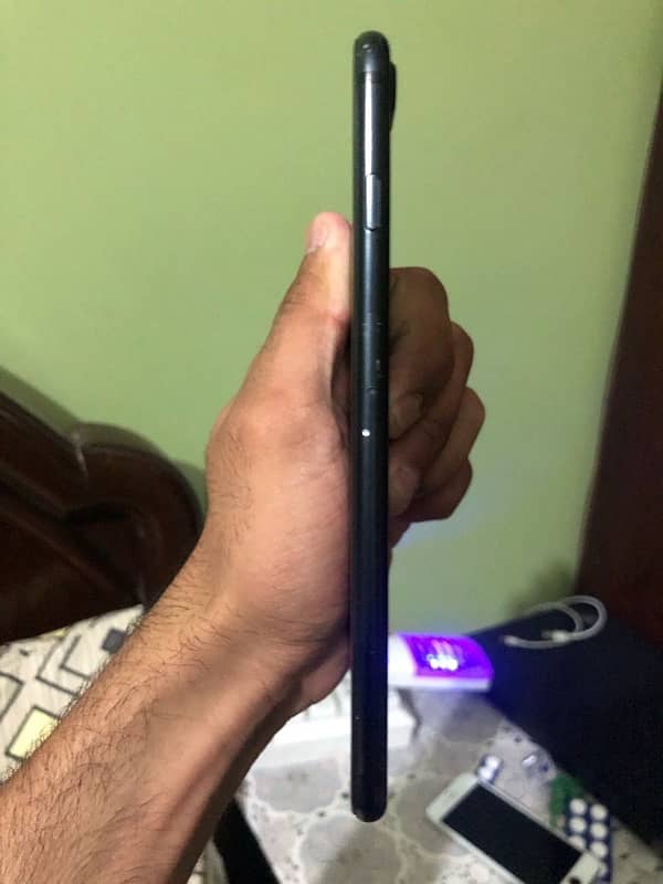 Apple iPhone 7+ 7