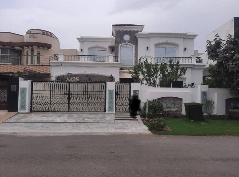 1 Kanal Upper Portion for Rent in DHA Phase 3 3 Beds with Separate Entrance! 0