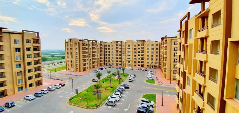 On 1 Year Easy Installment READY To Move 955sq ft 2Bed Lounge Flat FOR SALE Apartment with AMAZING VIEW. 2KM from MAIN GATE of BTK\ 1