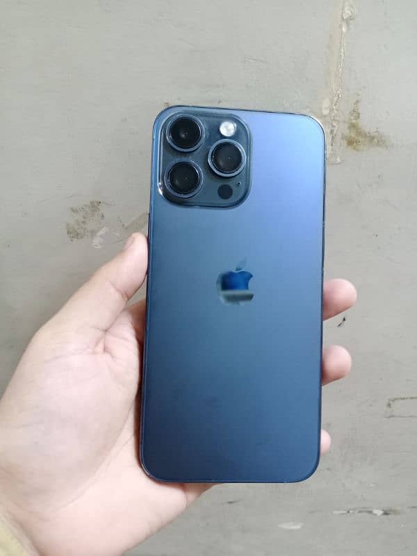 iPhone 15 Pro Max 0