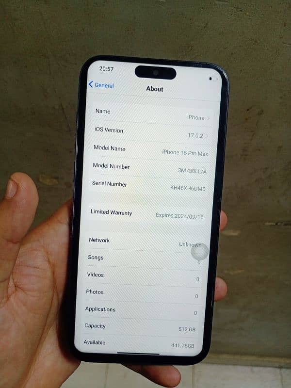 iPhone 15 Pro Max 6