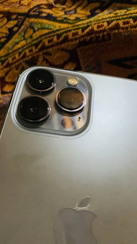 I phone 13 pro max Jv (128) gb 2