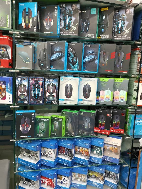 ps4 pro video game gaming console pc mouse head phone and gaming acces 3