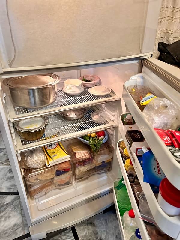 Dawlance Refrigerator Model 91992M – Excellent Working Condition 4
