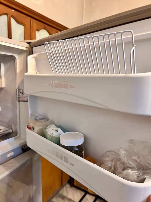 Dawlance Refrigerator Model 91992M – Excellent Working Condition 8
