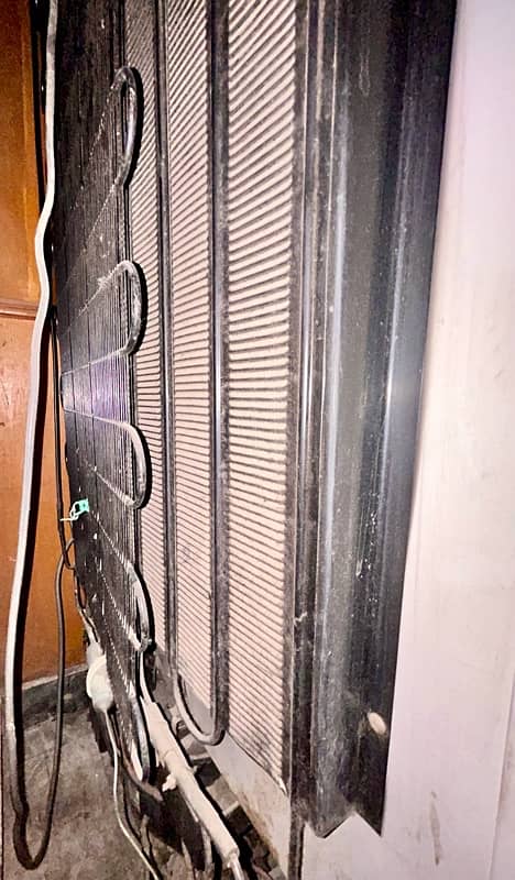 Dawlance Refrigerator Model 91992M – Excellent Working Condition 9