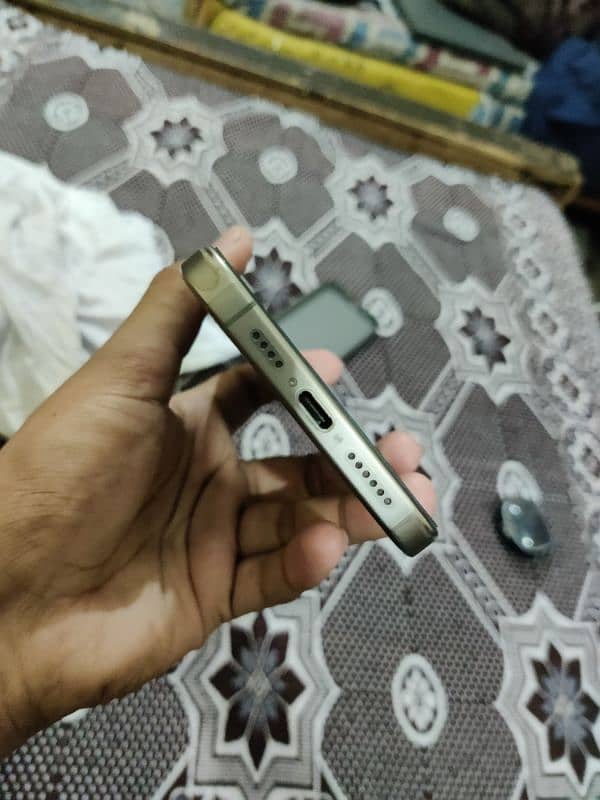 iphone 15PM 256 jv natural titanium 1