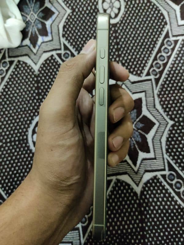 iphone 15PM 256 jv natural titanium 3