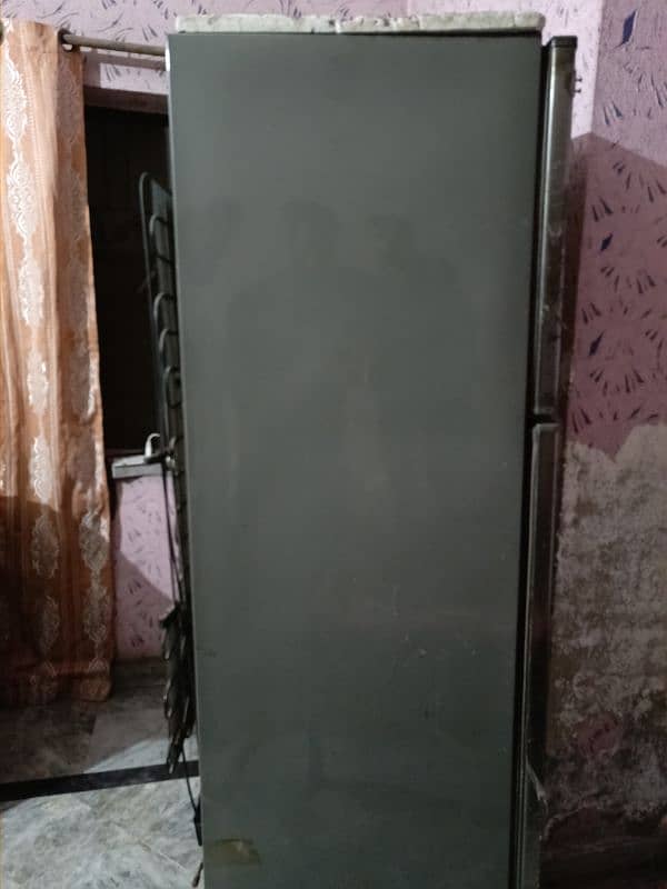 Urgent Sale Dawlance Refrigerator 2 Door 6