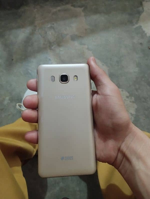 Samsung Galaxy j5 2