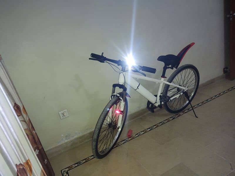 cycle new hai aak rupee ka kaam nhi hai Saab japani samman hai 3