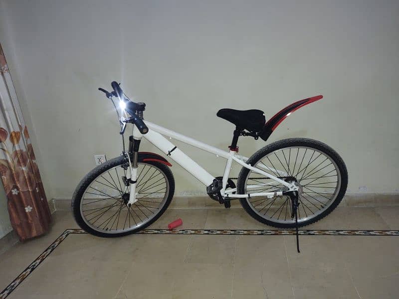 cycle new hai aak rupee ka kaam nhi hai Saab japani samman hai 4