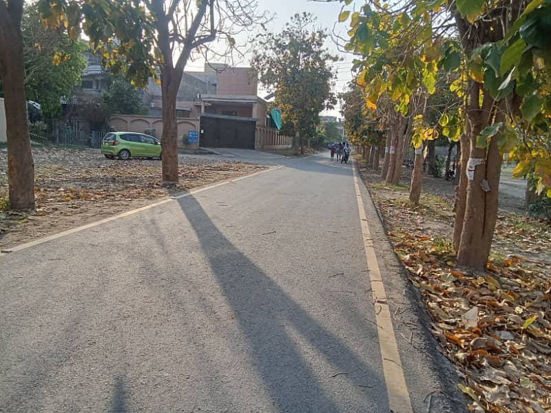 1 kanal Plot For Sale? 2