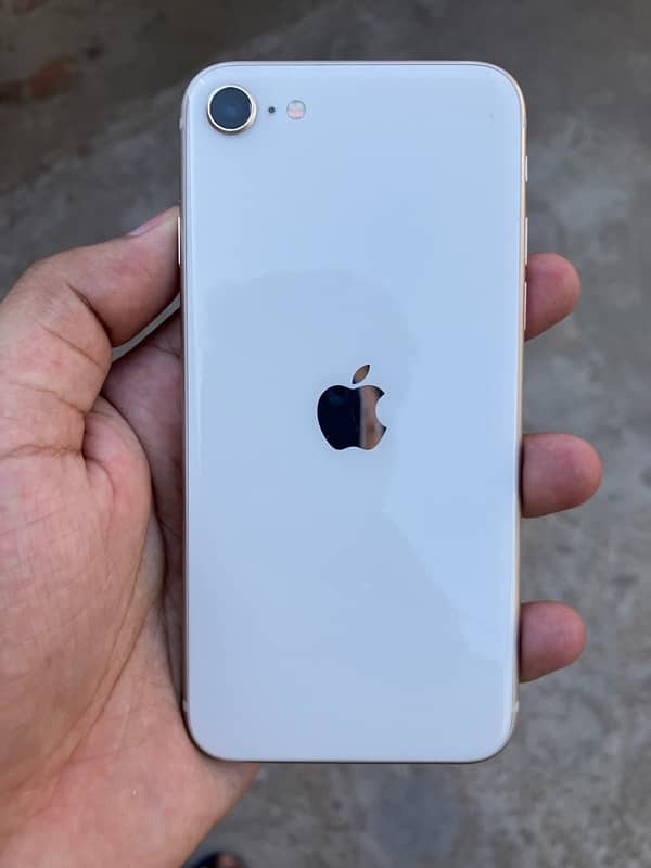 IPhone SE 2022 (3rd Gen) 0
