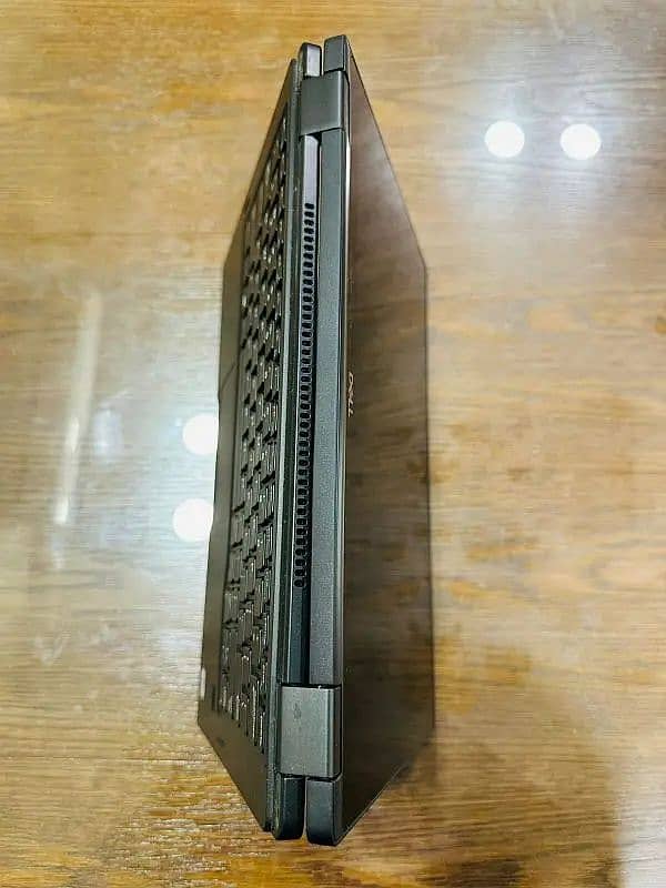 FOR SALE: Dell Latitude 7390 2-in-1 | 3